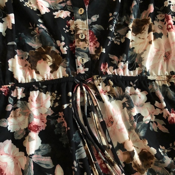 Siren Lily | Floral Maternity Blouse - Picture 4 of 7